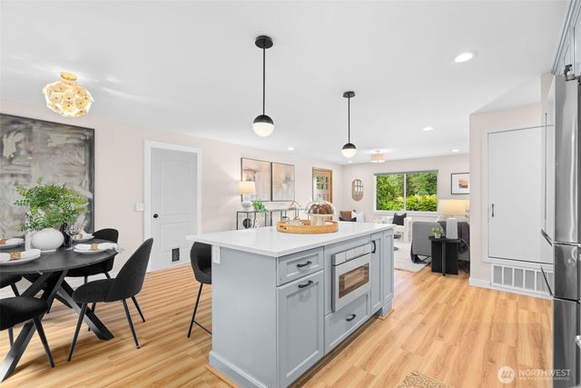 5442 30th Avenue SW, Seattle, WA 98126