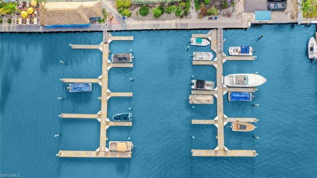 1007 Anglers CV J204, Marco Island, FL 34145