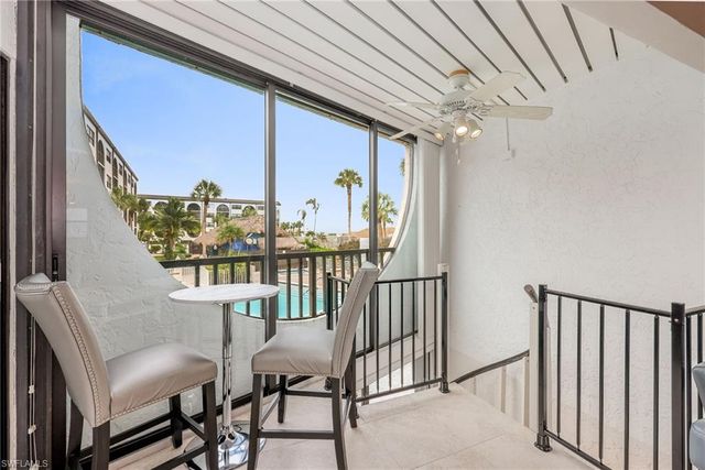 1007 Anglers CV J204, Marco Island, FL 34145
