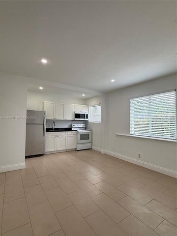 6723 NE Miami Pl 6725, Miami, FL 33138
