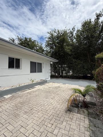 6723 NE Miami Pl 6725, Miami, FL 33138