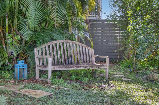 780 NW 33rd Street, Oakland Park, FL 33309