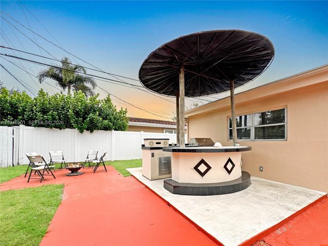 6210 NE 21st Rd, Fort Lauderdale, FL 33308