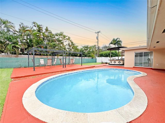 6210 NE 21st Rd, Fort Lauderdale, FL 33308