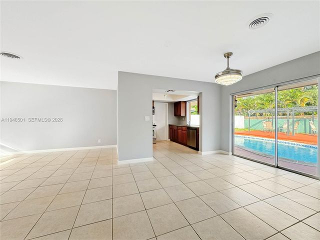 6210 NE 21st Rd, Fort Lauderdale, FL 33308