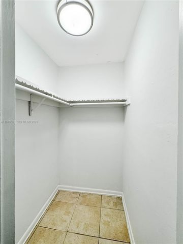 6210 NE 21st Rd, Fort Lauderdale, FL 33308