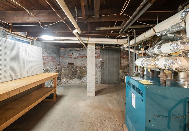 48 Hawthorn Street, Cambridge, MA 02138