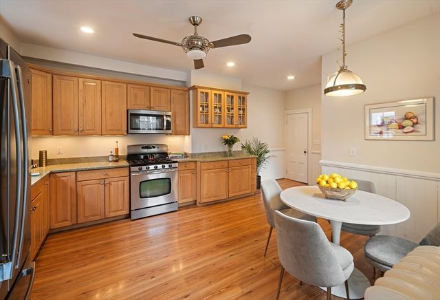 48 Hawthorn Street, Cambridge, MA 02138