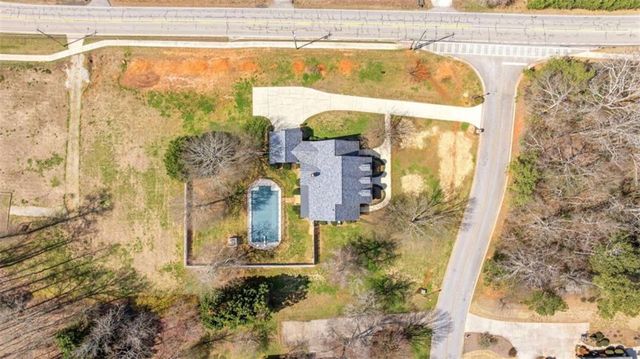 26 Ashland Drive, Commerce, GA 30529