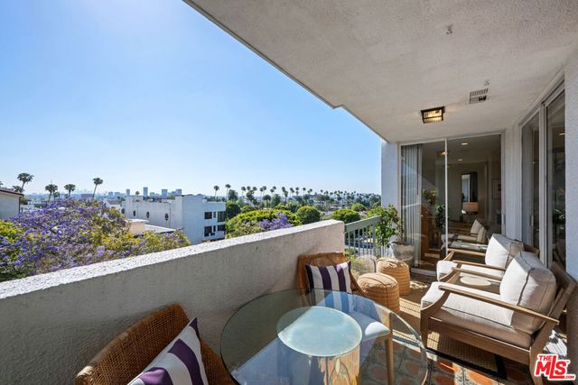 321 N Oakhurst Drive 601, Beverly Hills, CA 90210