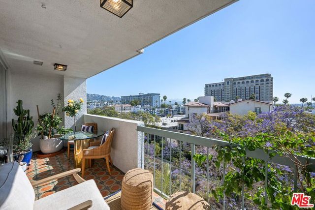 321 N Oakhurst Drive 601, Beverly Hills, CA 90210