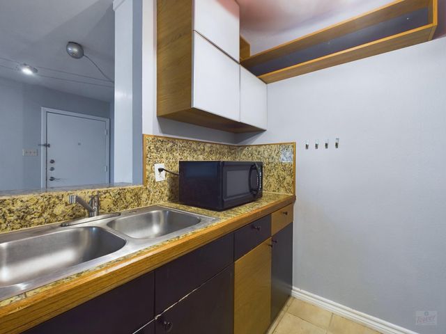4306 Avenue A Ave 114, Austin, TX 78751