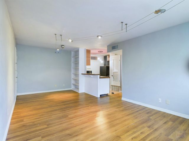 4306 Avenue A Ave 114, Austin, TX 78751
