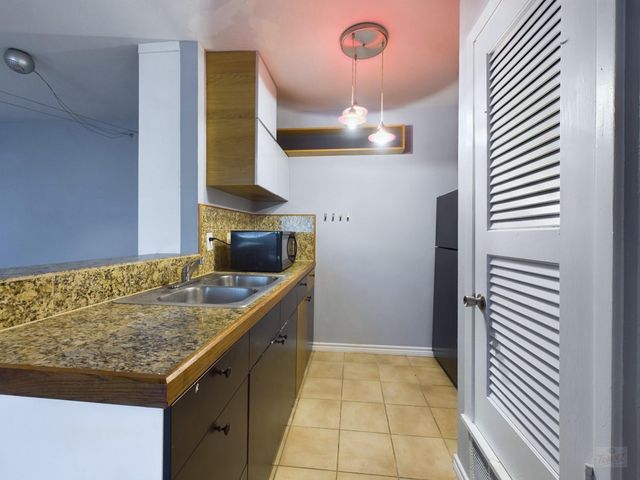 4306 Avenue A Ave 114, Austin, TX 78751