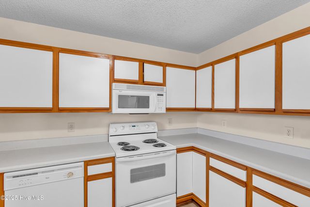 57 Pirates Cove Drive, Swansboro, NC 28584