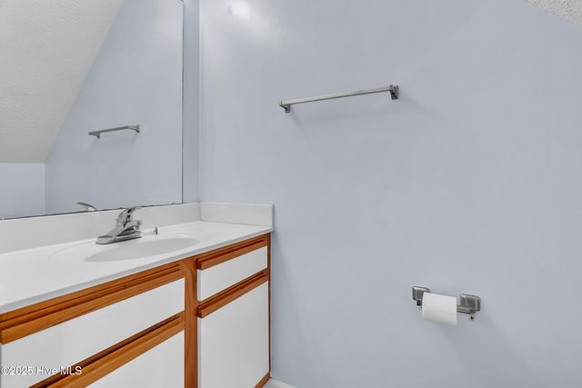 57 Pirates Cove Drive, Swansboro, NC 28584