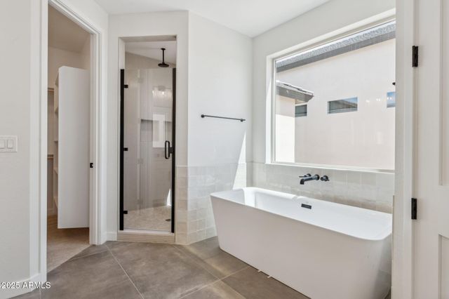 31653 N Misty Lane, San Tan Valley, AZ 85144