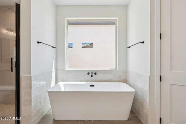 31653 N Misty Lane, San Tan Valley, AZ 85144