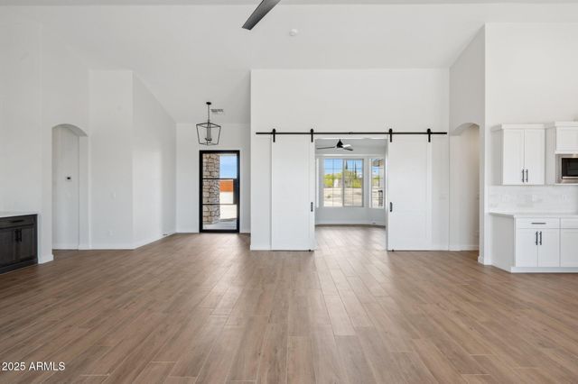 31653 N Misty Lane, San Tan Valley, AZ 85144