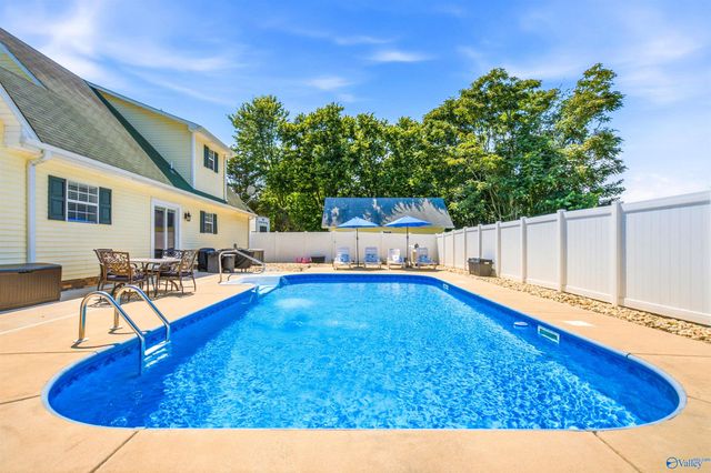 22015 Nelson Road, Elkmont, AL 35620