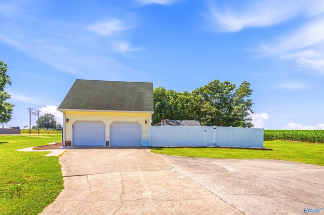 22015 Nelson Road, Elkmont, AL 35620