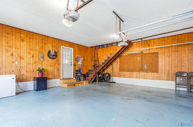 22015 Nelson Road, Elkmont, AL 35620