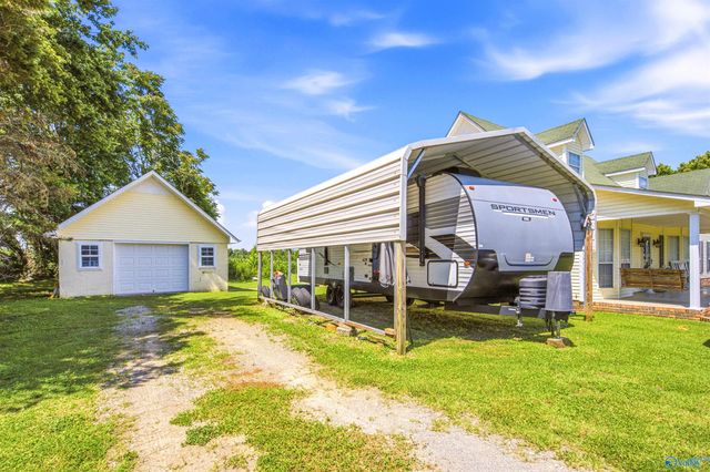22015 Nelson Road, Elkmont, AL 35620