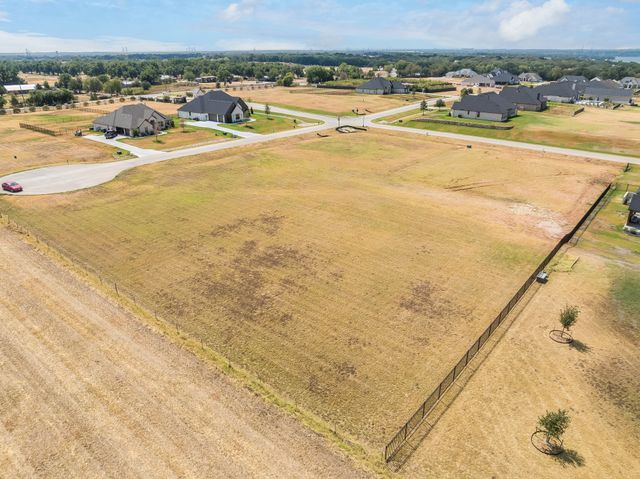 1204 Explorer Lane, Granbury, TX 76049
