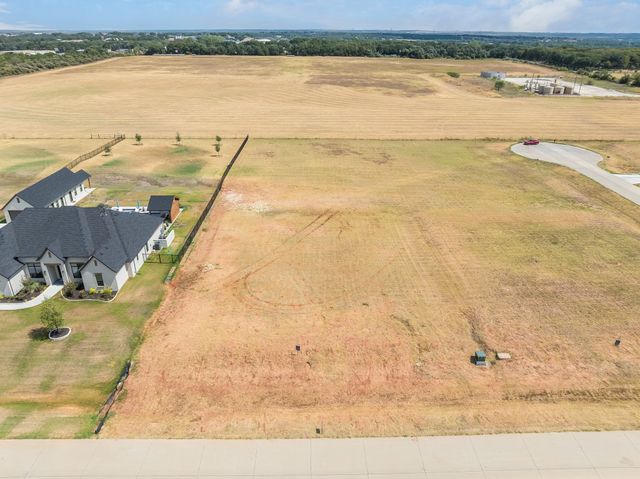 1204 Explorer Lane, Granbury, TX 76049