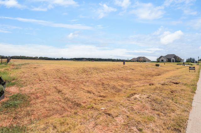1204 Explorer Lane, Granbury, TX 76049