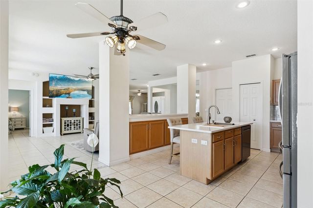 13319 VIA ROMA CIRCLE, Clermont, FL 34711