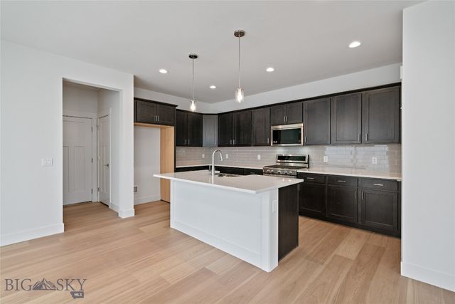 1139 Butler Creek Avenue, Belgrade, MT 59714