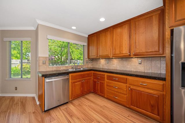 2901 Brenda Way, West Sacramento, CA 95691