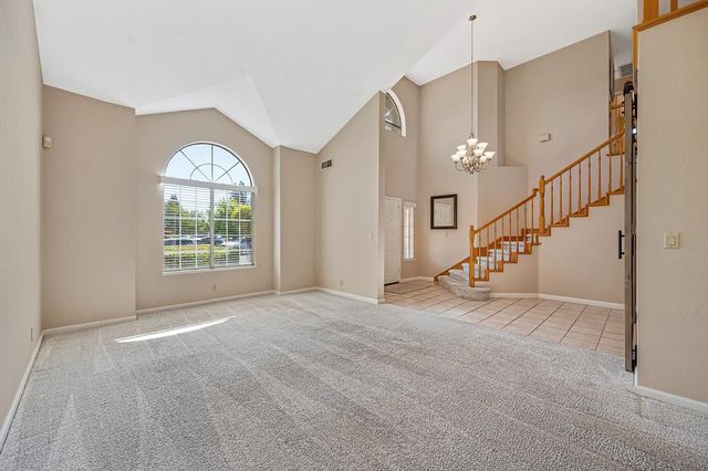 2901 Brenda Way, West Sacramento, CA 95691