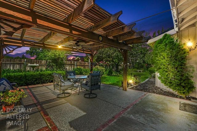 2901 Brenda Way, West Sacramento, CA 95691