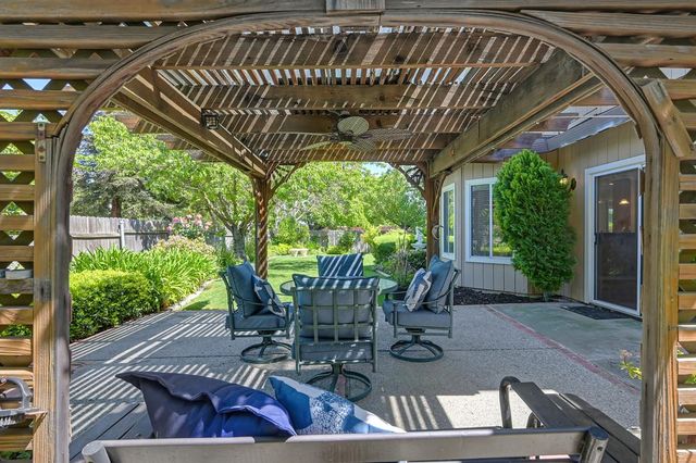 2901 Brenda Way, West Sacramento, CA 95691