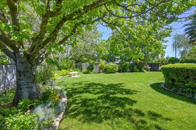 2901 Brenda Way, West Sacramento, CA 95691