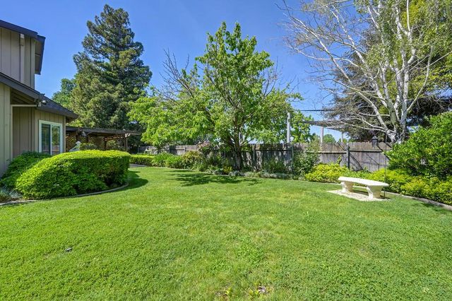 2901 Brenda Way, West Sacramento, CA 95691