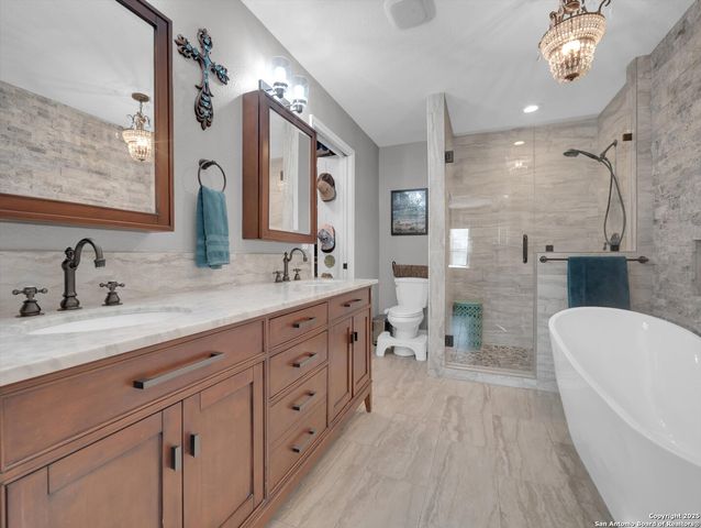 769 Lime Rock, Canyon Lake, TX 78133