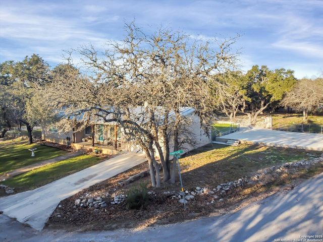 769 Lime Rock, Canyon Lake, TX 78133