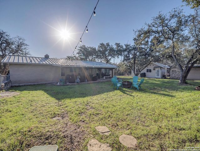 769 Lime Rock, Canyon Lake, TX 78133
