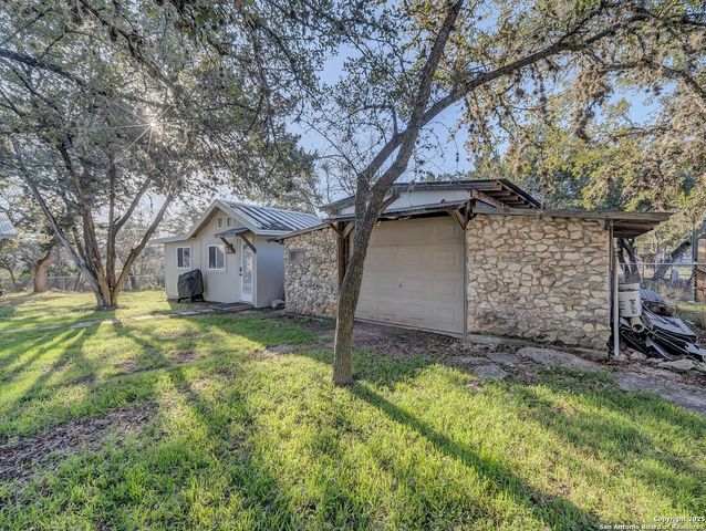 769 Lime Rock, Canyon Lake, TX 78133