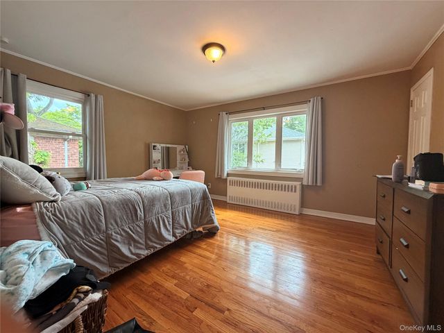 748 Leslie Lane, East Meadow, NY 11554