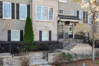 226 Chastain Preserve NE Lane, Atlanta, GA 30342