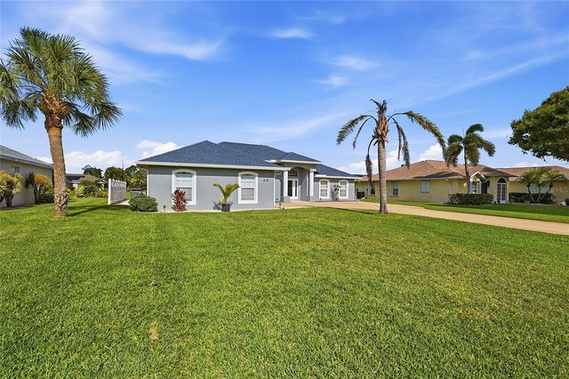 816 BOUNDARY BOULEVARD, Rotonda West, FL 33947