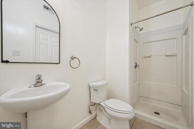 5643 E WISTER ST, Philadelphia, PA 19144