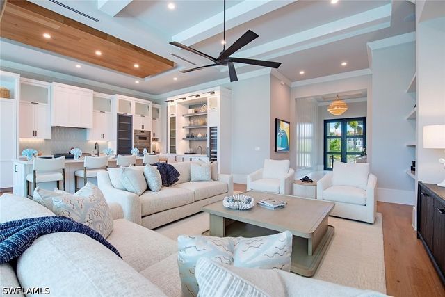 1456 Curlew AVE, Naples, FL 34102