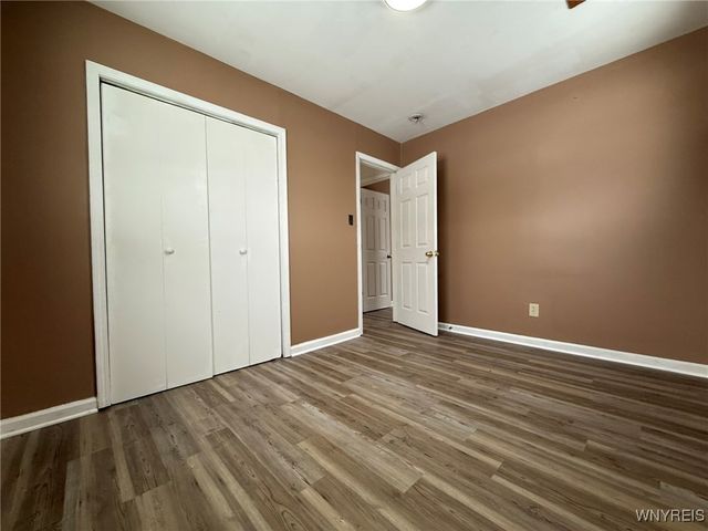 52 Carol Lane, Grand Island, NY 14072