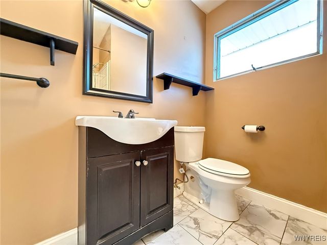 52 Carol Lane, Grand Island, NY 14072