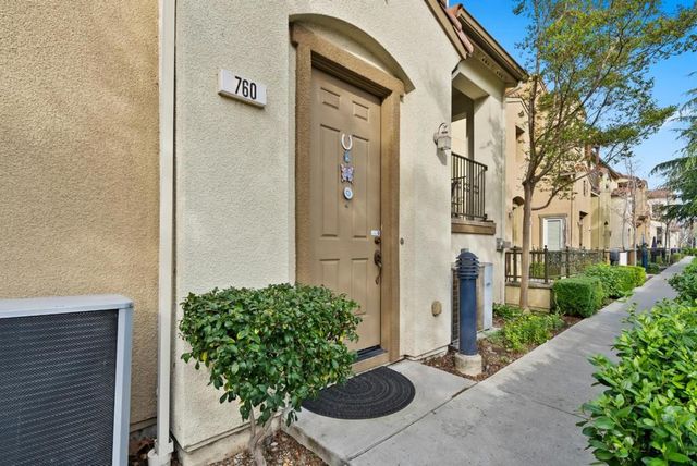 760 Mente Linda Loop, Milpitas, CA 95035